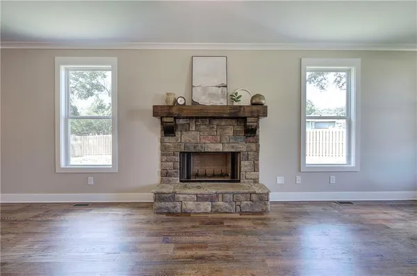$779,900 | 10 Dove Pointe, Euharlee, GA 30145