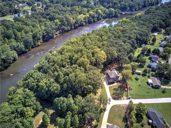 $779,900 | 10 Dove Pointe, Euharlee, GA 30145