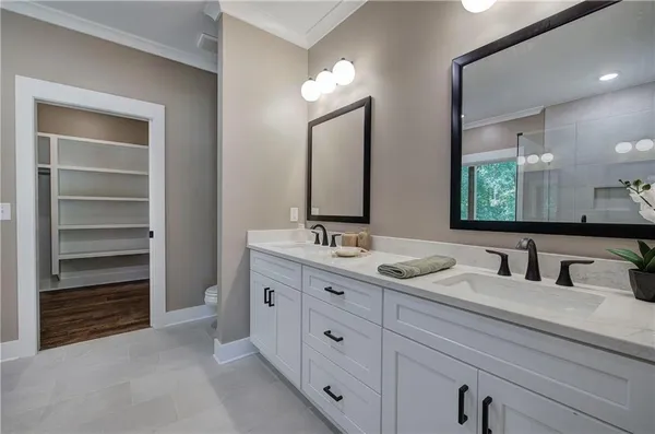 $779,900 | 10 Dove Pointe, Euharlee, GA 30145