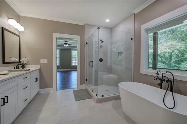 $779,900 | 10 Dove Pointe, Euharlee, GA 30145