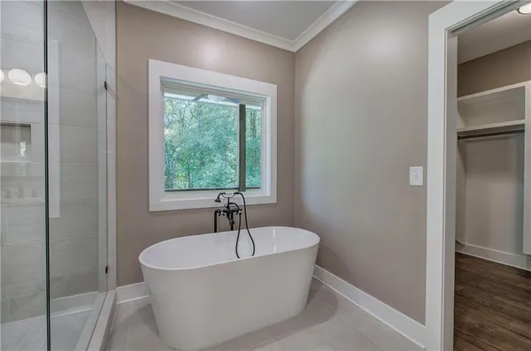 $779,900 | 10 Dove Pointe, Euharlee, GA 30145