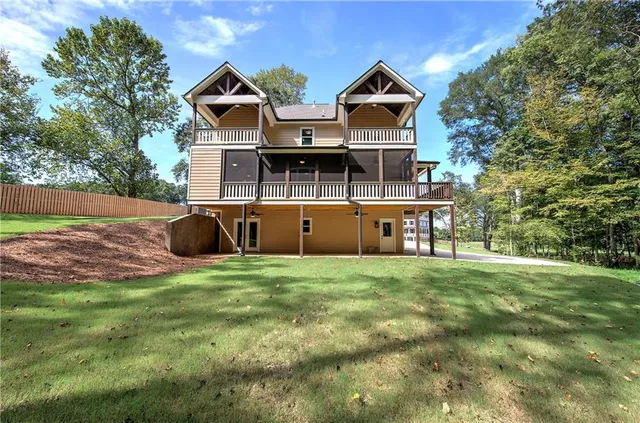 $779,900 | 10 Dove Pointe, Euharlee, GA 30145