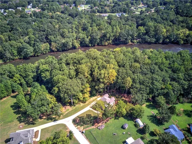 $779,900 | 10 Dove Pointe, Euharlee, GA 30145