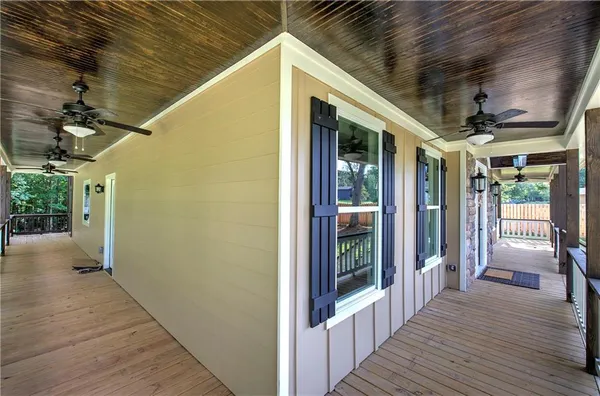 $779,900 | 10 Dove Pointe, Euharlee, GA 30145