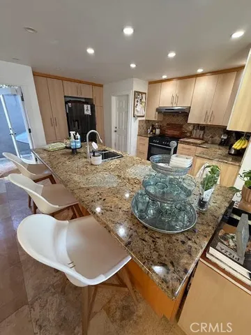 $7,995 | 377 Magnolia Drive, Laguna Beach, CA 92651