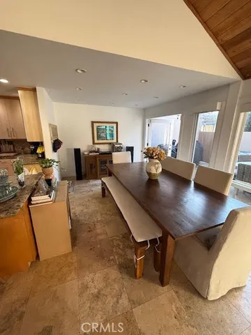 $7,995 | 377 Magnolia Drive, Laguna Beach, CA 92651