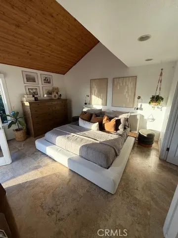 $7,995 | 377 Magnolia Drive, Laguna Beach, CA 92651