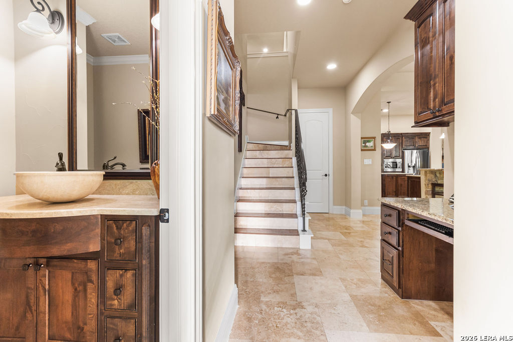 25 Stone Terrace Fair Oaks Ranch, TX 78015 - Photo 35 of 95