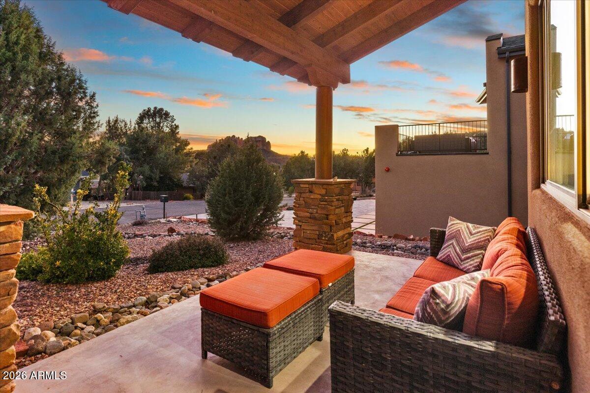 32 Susan Way Sedona, AZ 86336 - Photo 7 of 41 Front Porch
