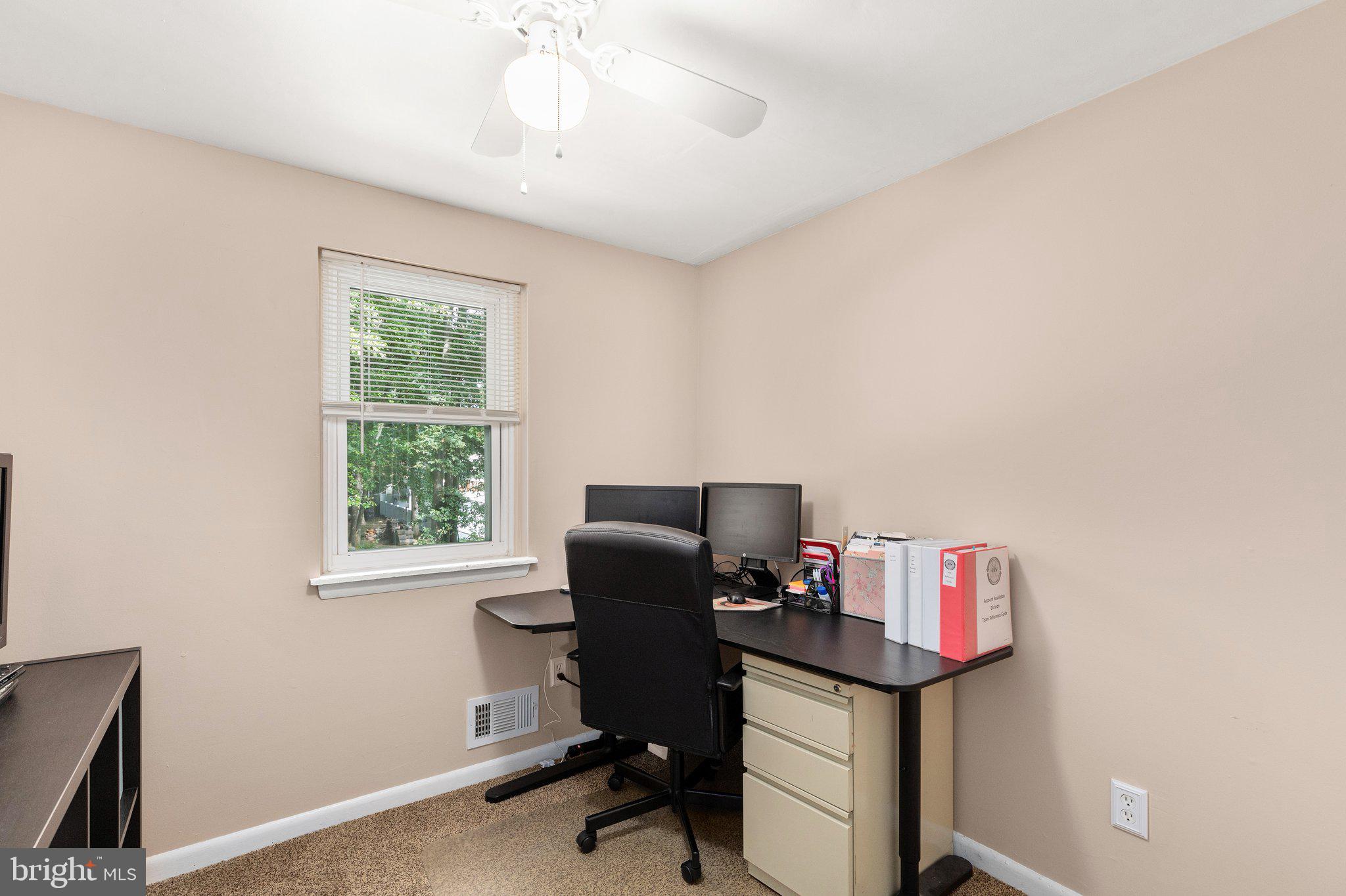 512 Holly Hunt Road Baltimore, MD 21220 - Photo 17 of 24