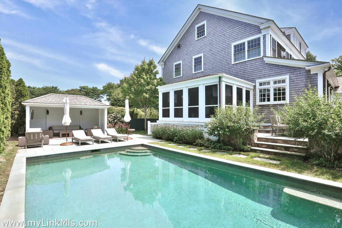 54 Fuller Street Edgartown, MA 02539 - Photo 3 of 31
