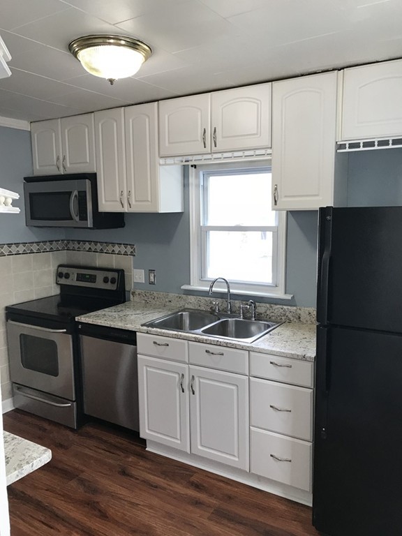 58 Old Mill Road Shrewsbury, MA 01545 - Photo 3 of 10 Gallery Image 3