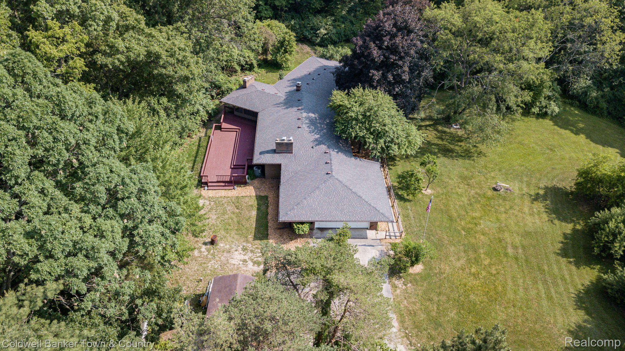 2145 Hidden Valley Howell, MI 48843 - Photo 57 of 59 Gallery Image 57