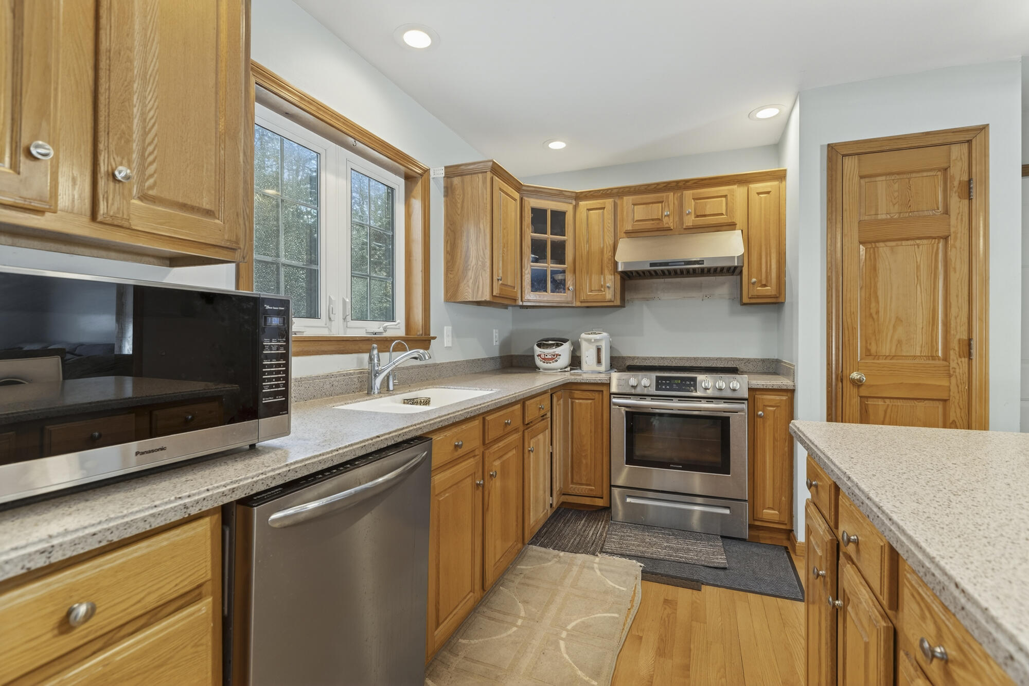 3 Trapper John Road Scarborough, ME 04074 - Photo 12 of 55 Kitchen