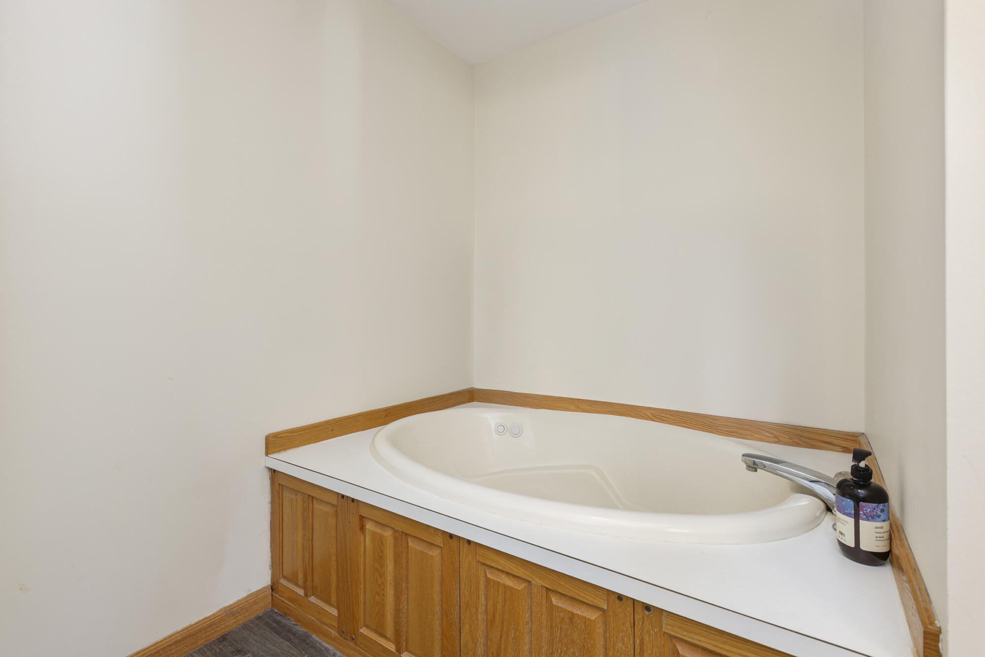 3 Trapper John Road Scarborough, ME 04074 - Photo 21 of 55 1st Floor Primary bath