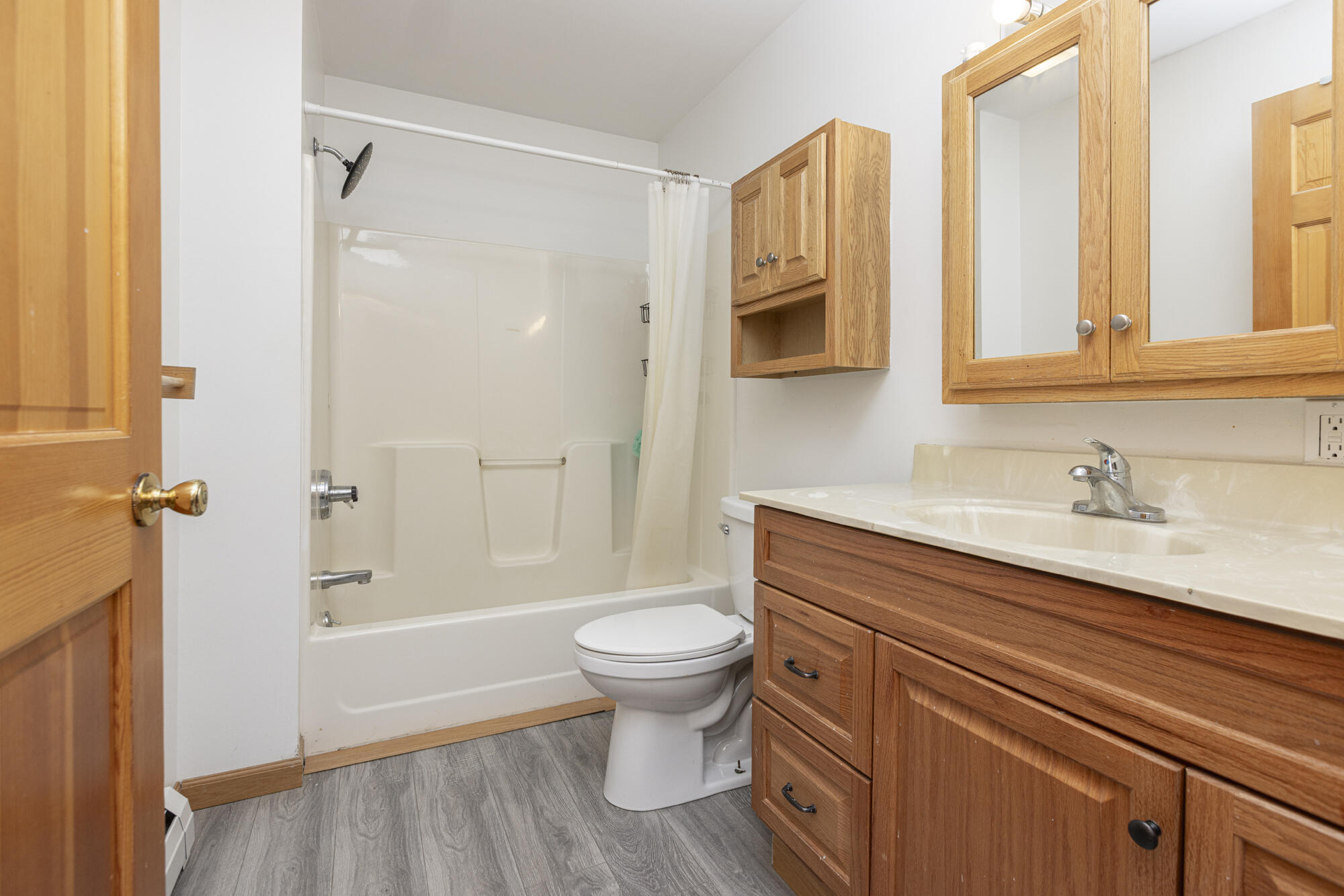 3 Trapper John Road Scarborough, ME 04074 - Photo 38 of 55 2nd floor bath