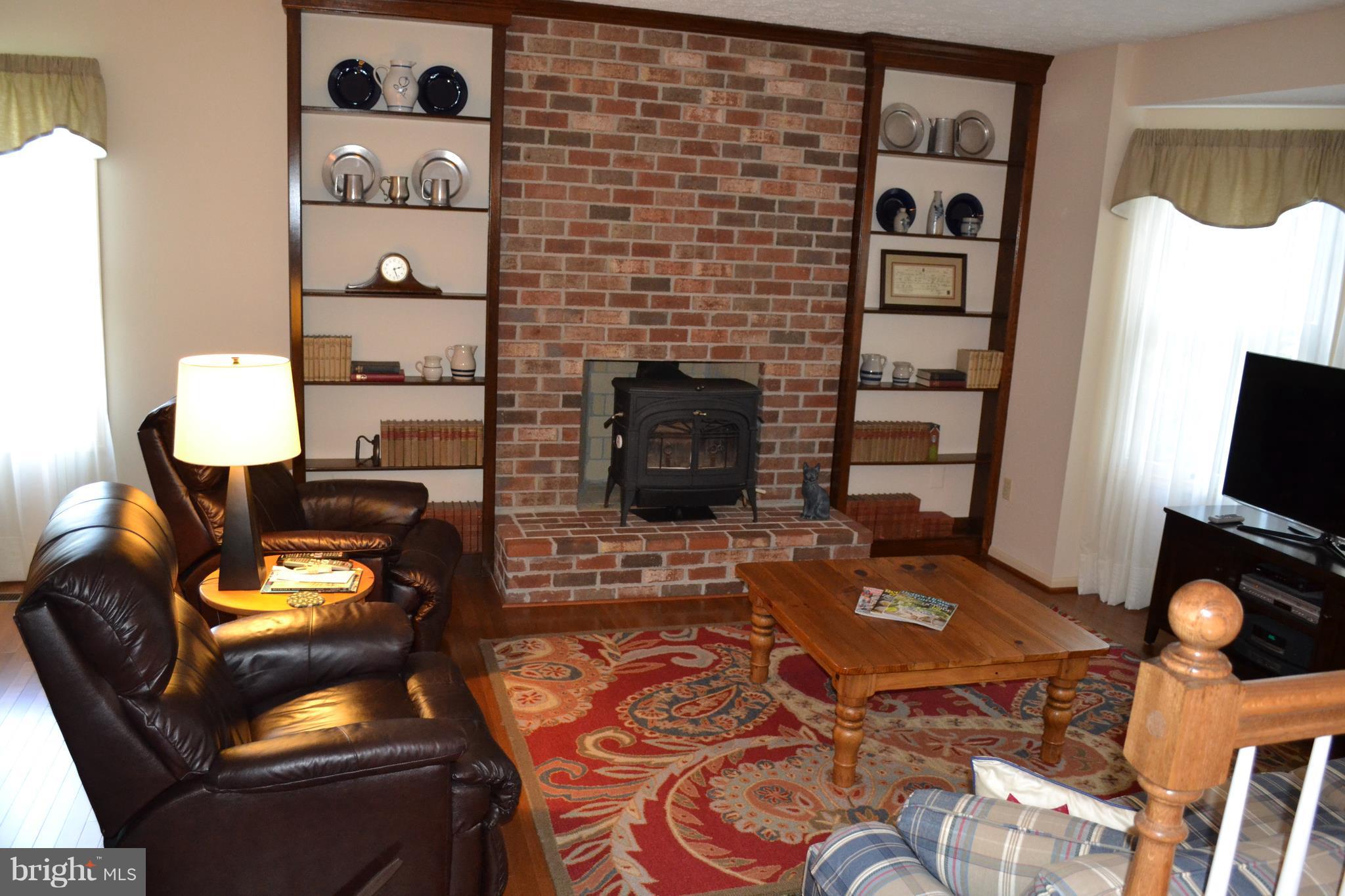 1213 Brookview Road Towson, MD 21286 - Photo 12 of 29 Family Room