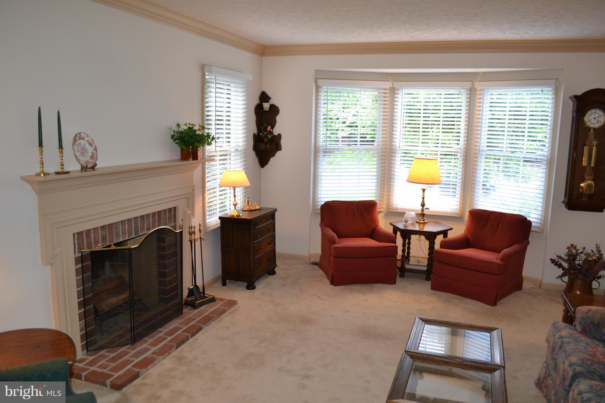 1213 Brookview Road Towson, MD 21286 - Photo 8 of 29 Living Room