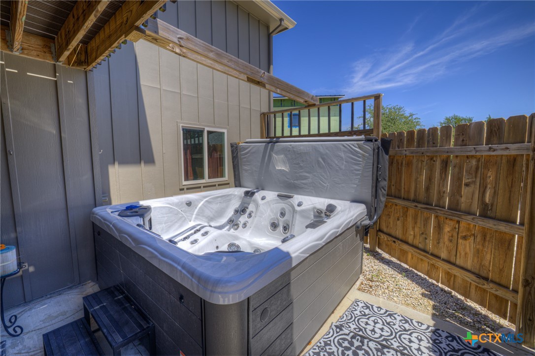 305 Lake Crest Spring Branch, TX 78070 - Photo 24 of 38 a view of jacuzzi and tap