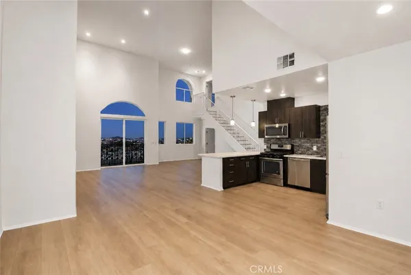$7,200 | 124 West Colorado Street, Unit 502, Glendale, CA 91204