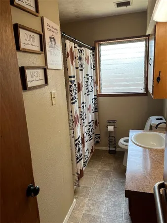 $139,000 | 911 Mike Street, George West, TX 78022