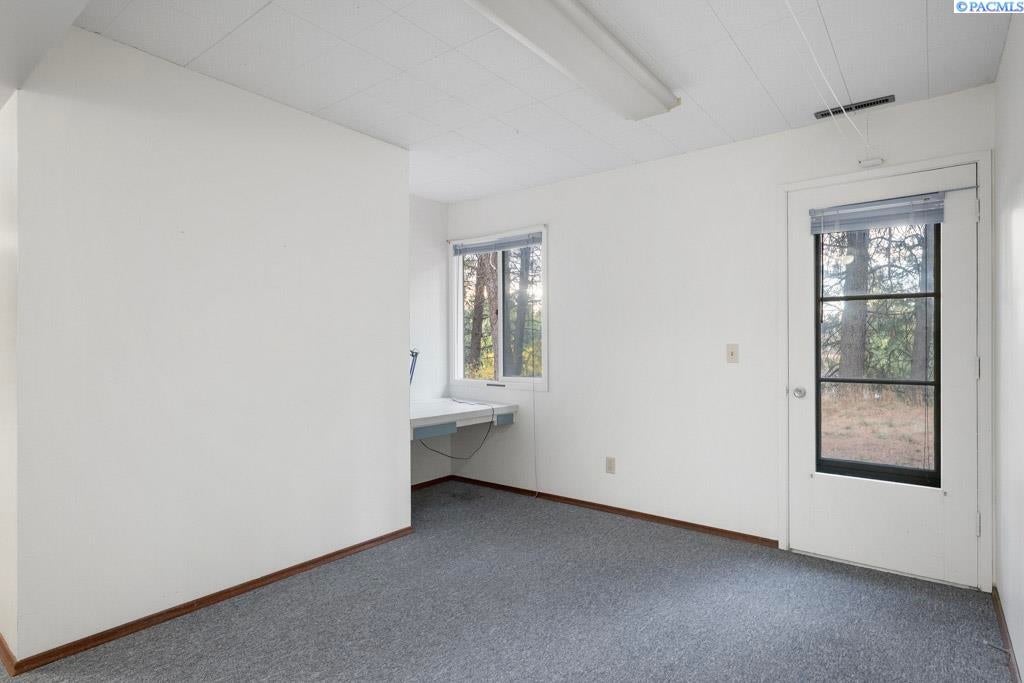 1655 Southwest View Drive Pullman, WA 99163 - Photo 33 of 49 Gallery Image 33