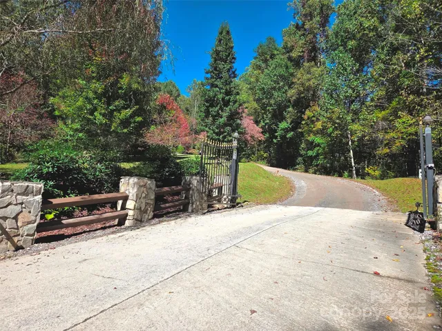 $29,500 | 123 Live Oak Loop, Unit 29, Waynesville, NC 28785