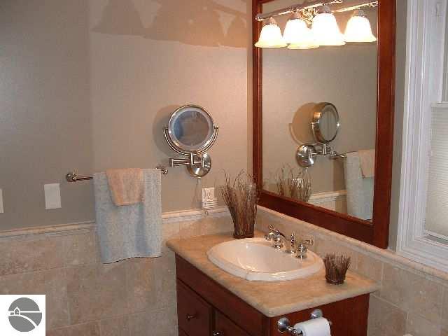 11547 Chimney Ridge Court Traverse City, MI 49686 - Photo 19 of 25 1731340-18.JPG