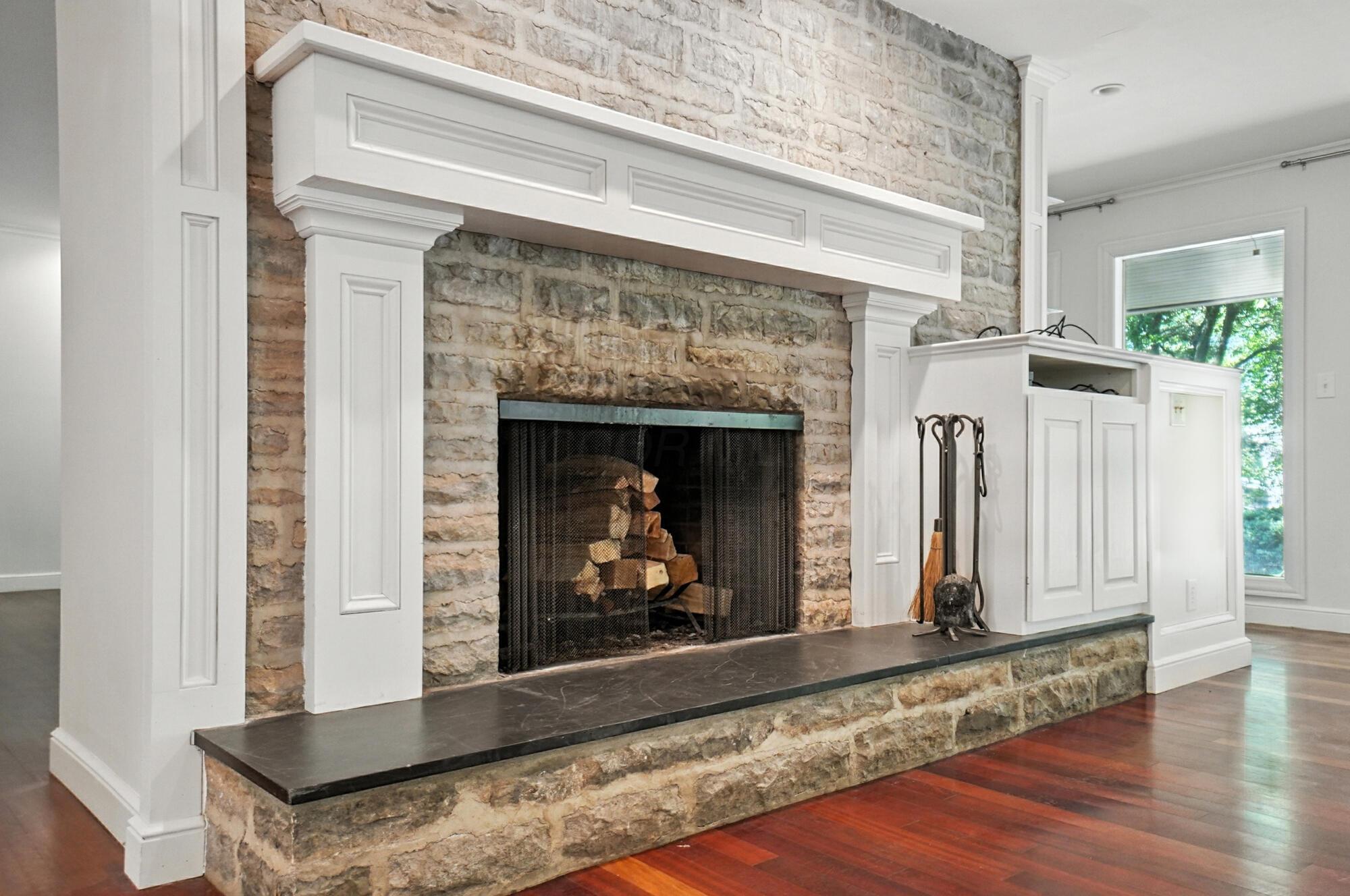3885 Woodbridge Road Columbus, OH 43220 - Photo 18 of 158 018