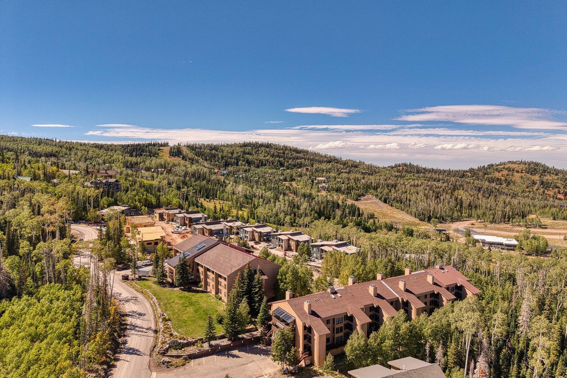 150 Ridgeview Street, Unit 128 Brian Head, UT 84719 - Photo 41 of 47 044_z0019_d_hdr_36