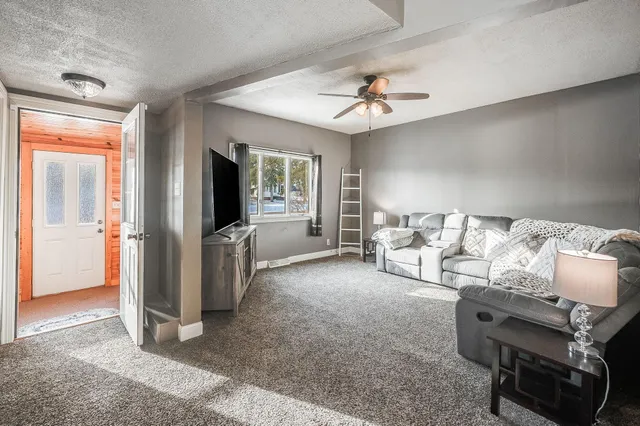 $139,000 | 811 East 5th Street, Blue Earth, MN 56013