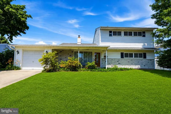 $399,000 | 23 Shelter Lane, Levittown, PA 19055
