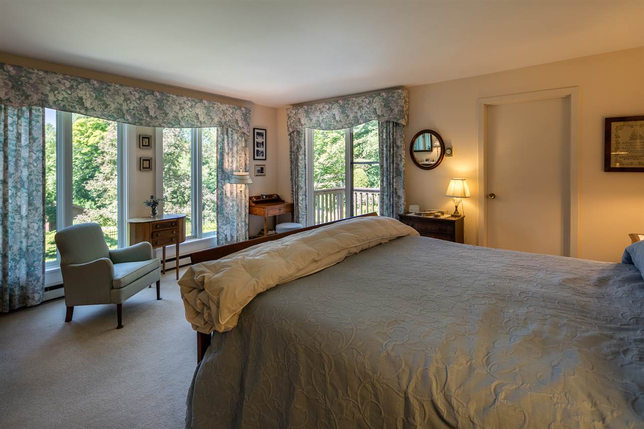490 Gilcrist Road Stowe, VT 05672 - Photo 19 of 35