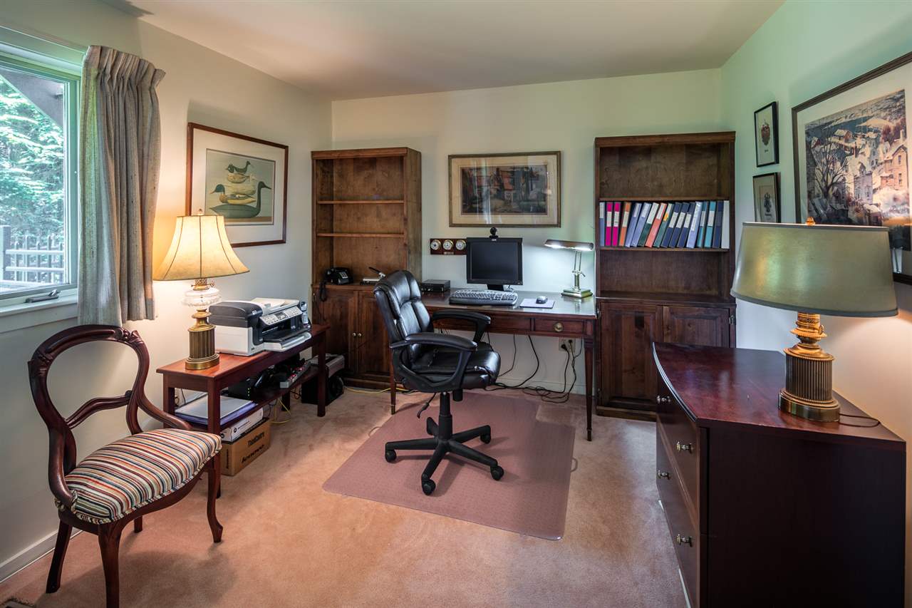 490 Gilcrist Road Stowe, VT 05672 - Photo 23 of 35