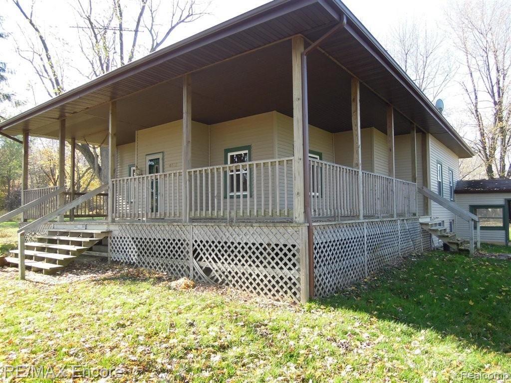 4616 Shoemaker Road Almont, MI 48003 - Photo 4 of 25 DSCN6258.JPG