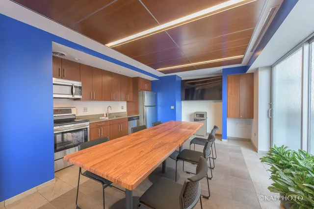 $250,000 | 777 North Michigan Avenue, Unit 2108, Chicago, IL 60611