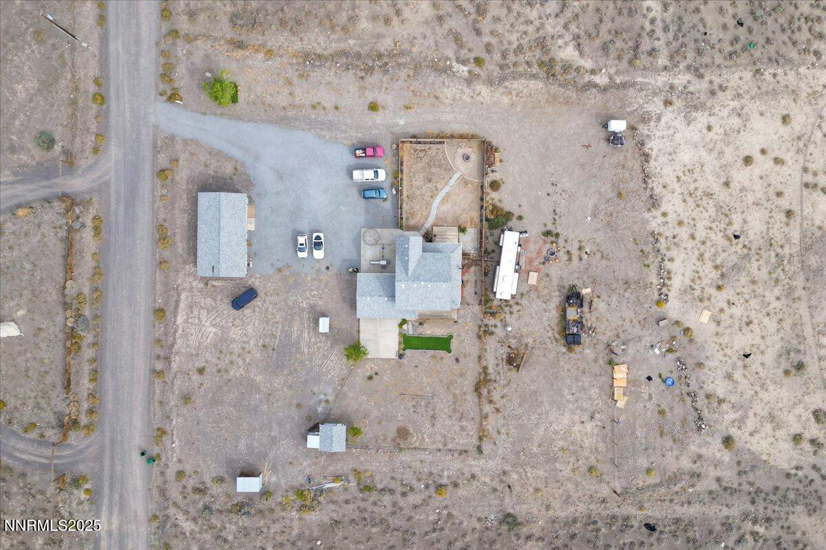20 Simons Road Fernley, NV 89408 - Photo 55 of 56 a bathroom with a shower