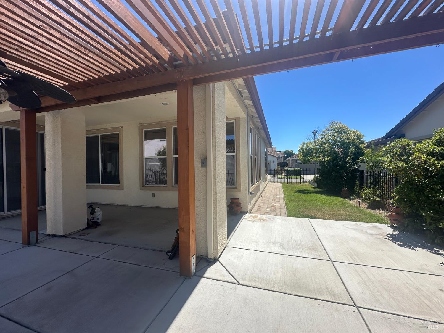 107 Riviera Drive Rio Vista, CA 94571 - Photo 3 of 15
