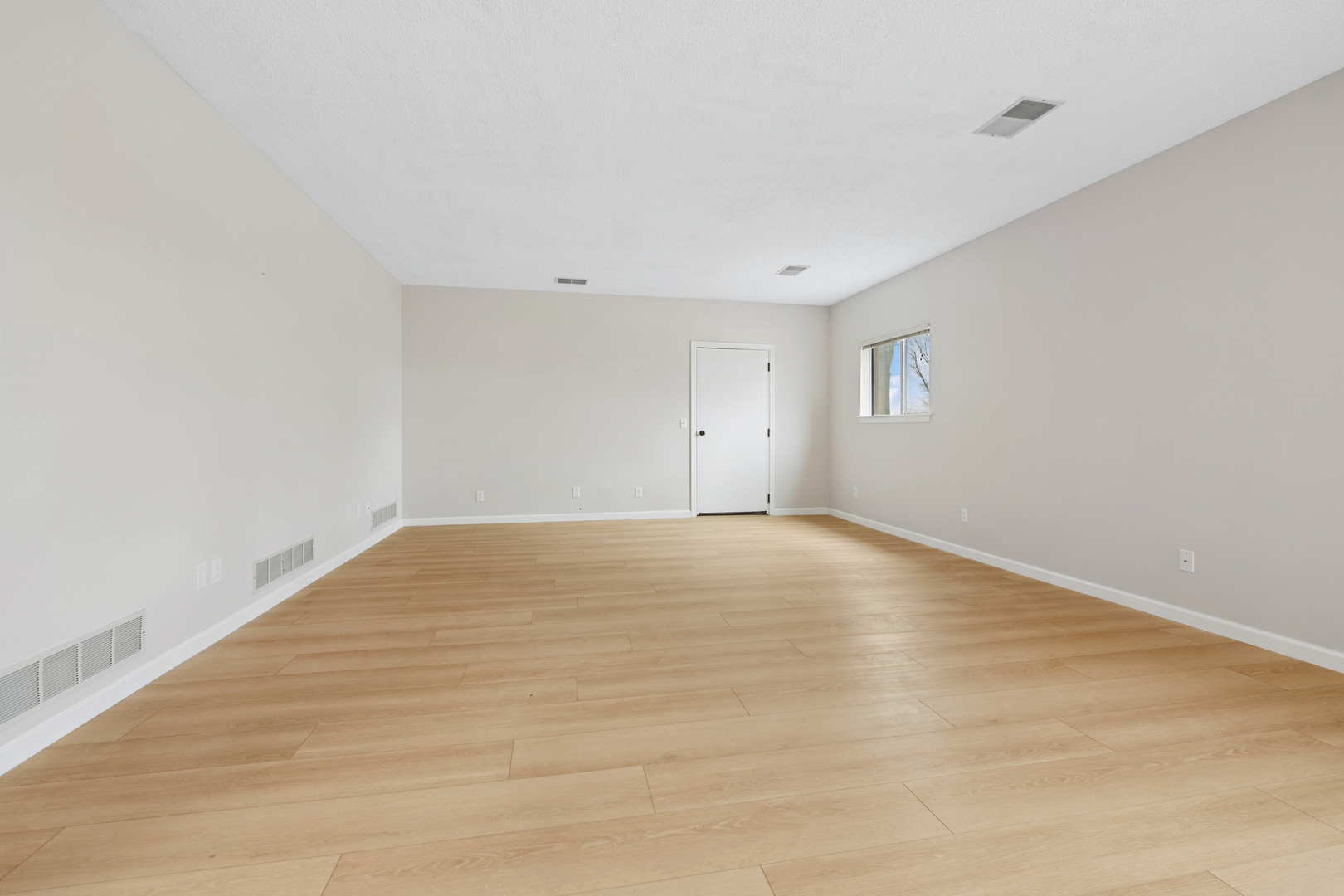 1430 North 30th Road Ottawa, IL 61350 - Photo 11 of 29