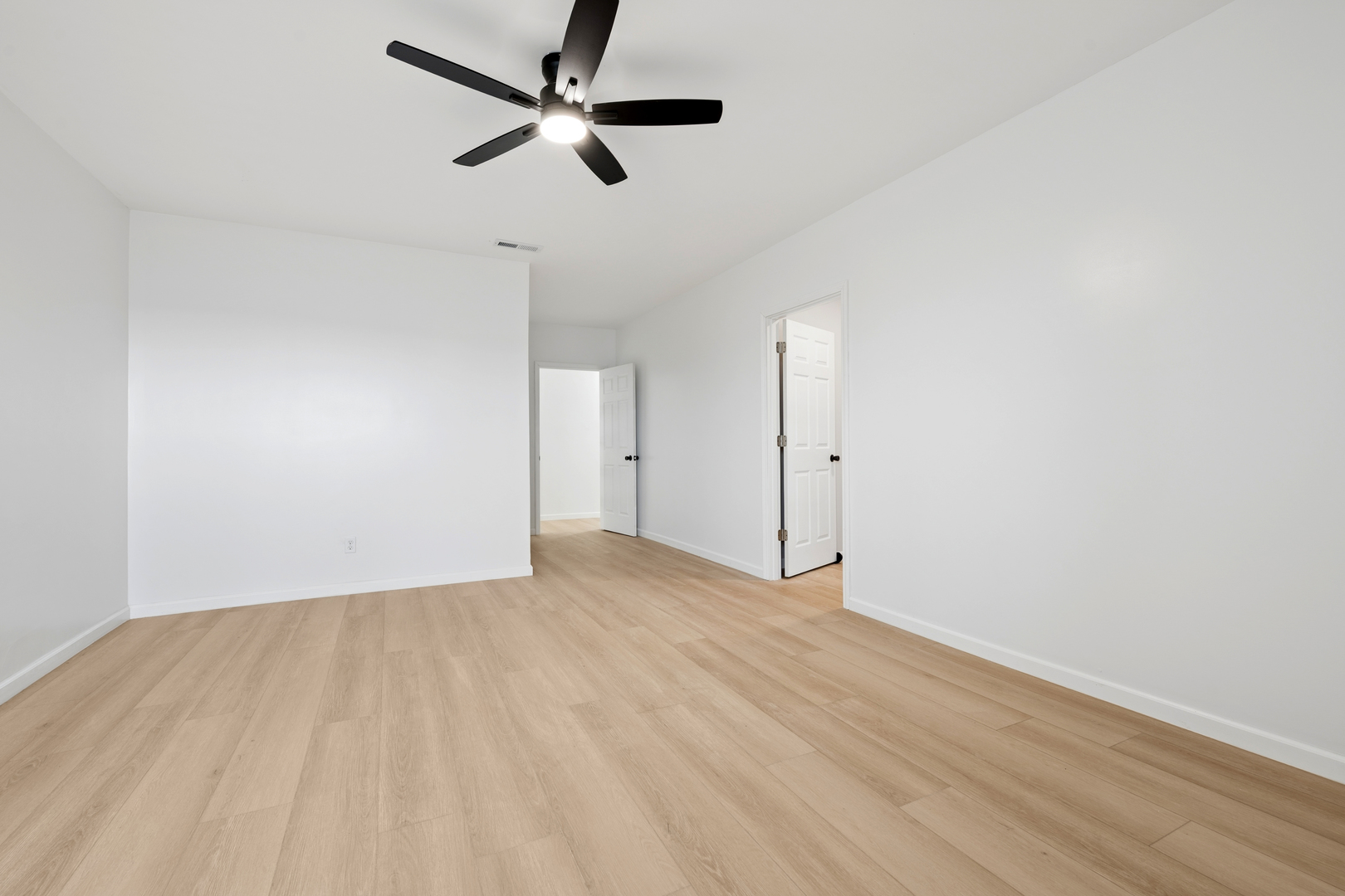 1430 North 30th Road Ottawa, IL 61350 - Photo 14 of 29