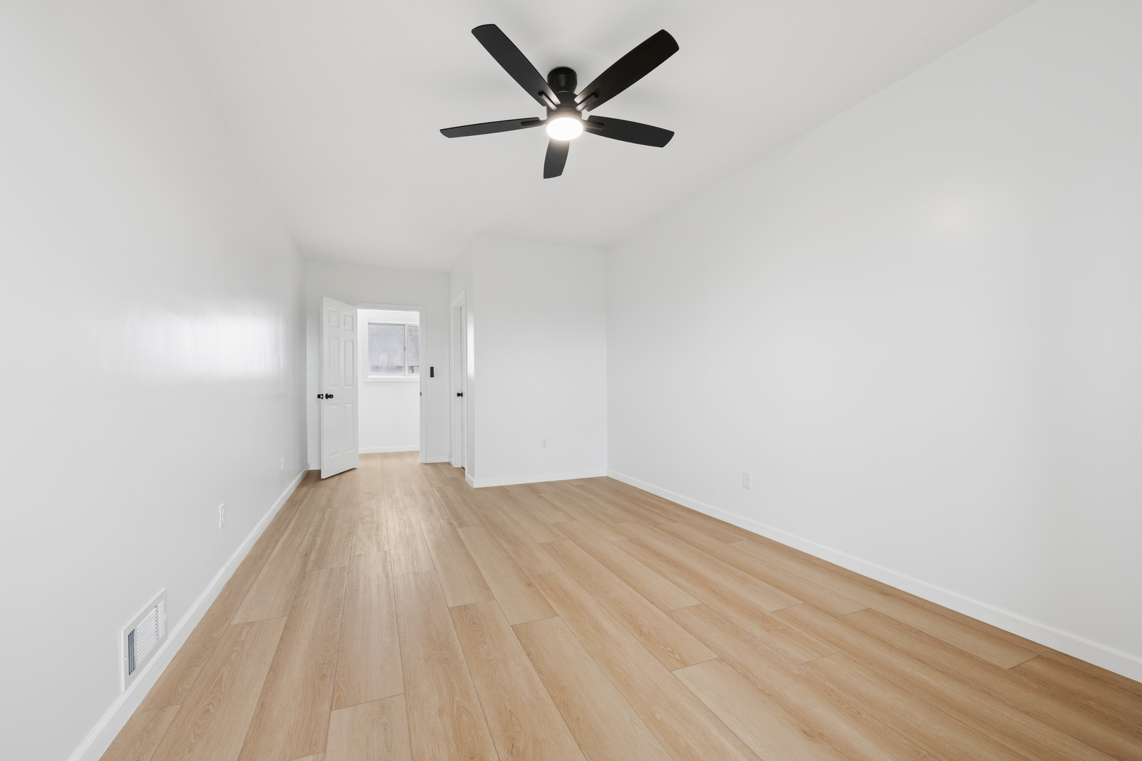 1430 North 30th Road Ottawa, IL 61350 - Photo 22 of 29