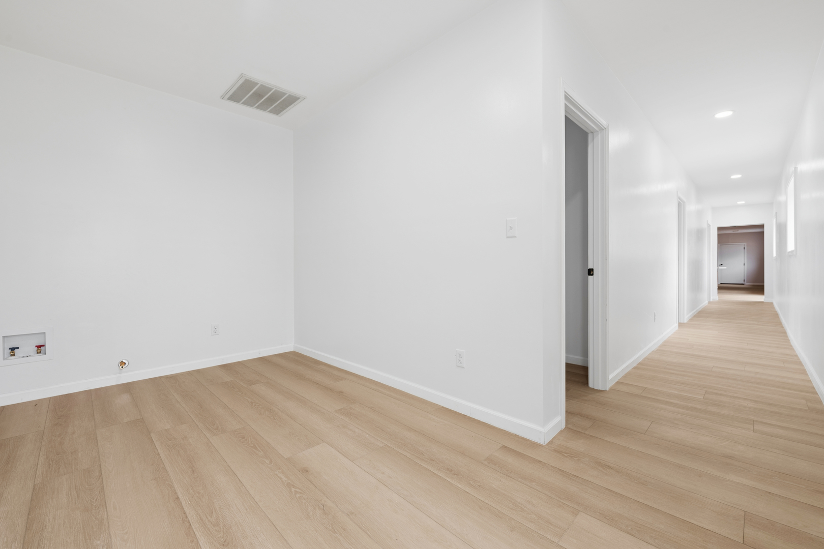 1430 North 30th Road Ottawa, IL 61350 - Photo 25 of 29