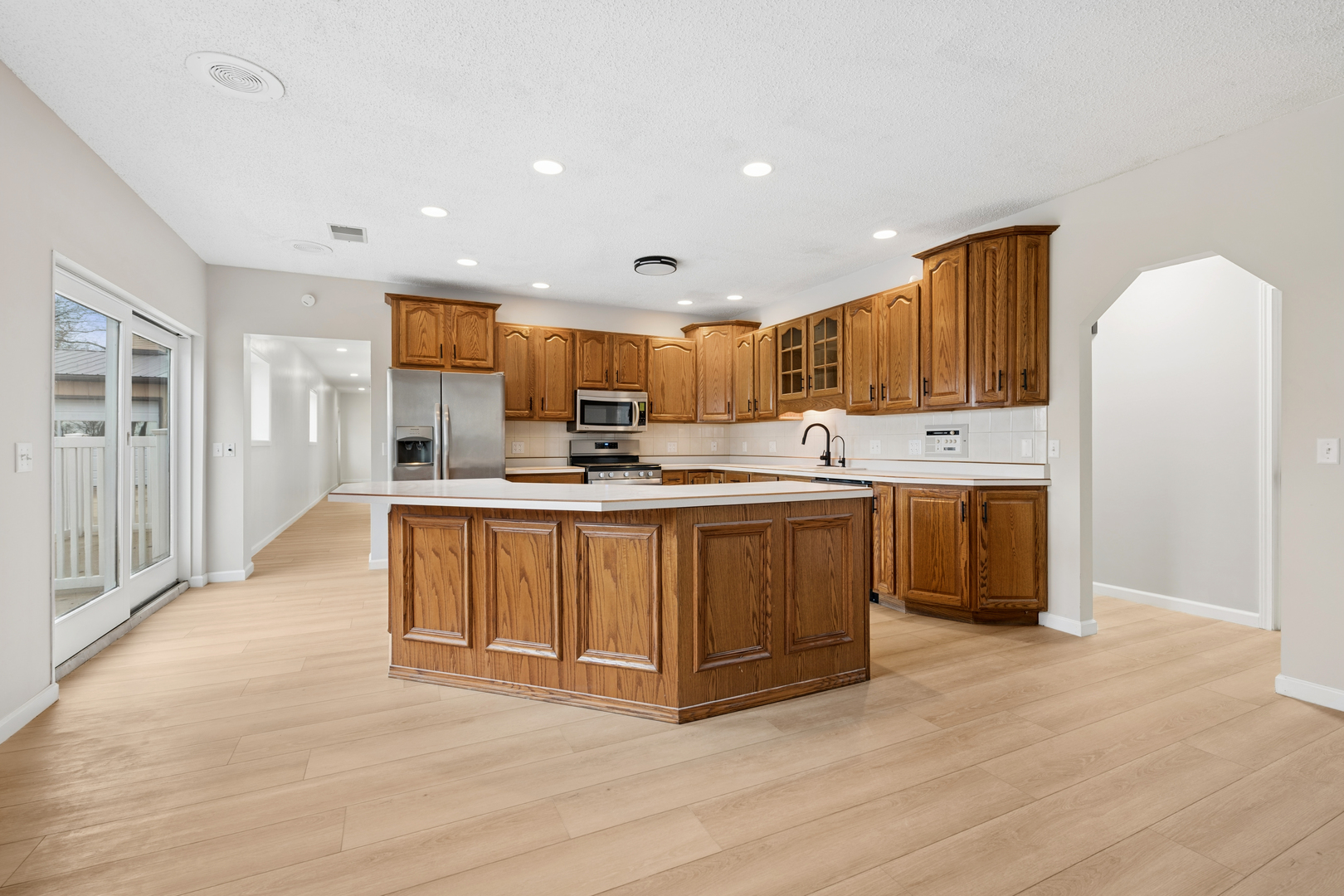 1430 North 30th Road Ottawa, IL 61350 - Photo 7 of 29