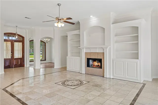 $325,000 | 207 Laurel Oak Drive, St. Rose, LA 70087