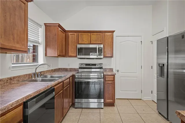 $325,000 | 207 Laurel Oak Drive, St. Rose, LA 70087