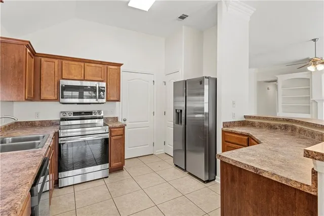 $325,000 | 207 Laurel Oak Drive, St. Rose, LA 70087