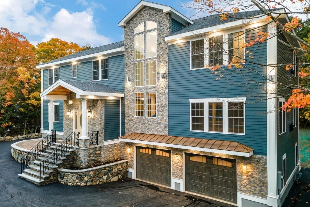 38 Boston Street Middleton, MA 01949 - Photo 1 of 42 Gallery Image 1