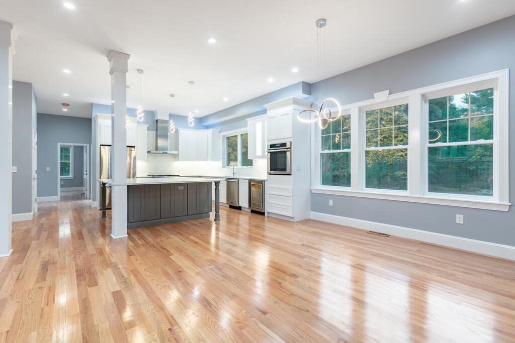 38 Boston Street Middleton, MA 01949 - Photo 12 of 42 Gallery Image 12