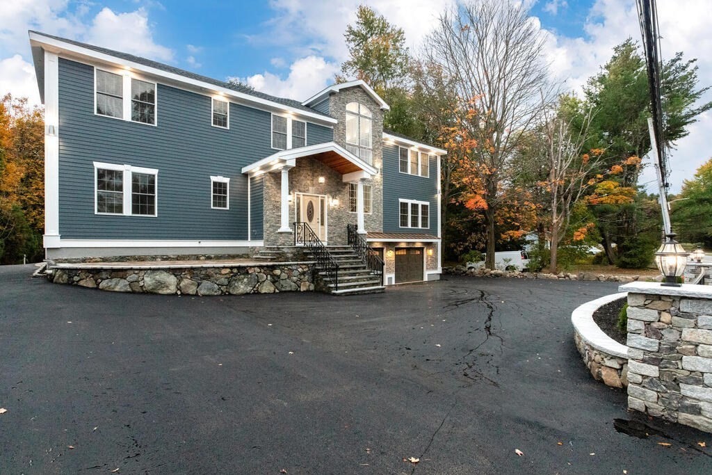38 Boston Street Middleton, MA 01949 - Photo 3 of 42 Gallery Image 3