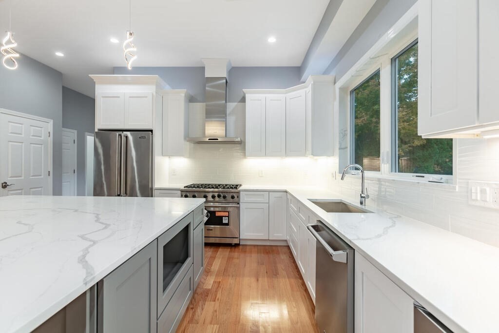 38 Boston Street Middleton, MA 01949 - Photo 8 of 42 Gallery Image 8